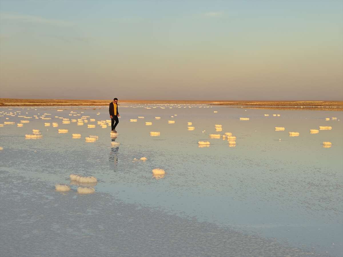 Tuz Gölü’nde doğal sanat eserleri oluştu 6